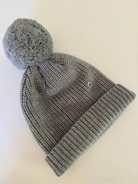 Lululemon Pom Pom Merino Wool Hat Gray